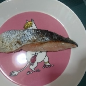 フライパンで鮭の素焼き